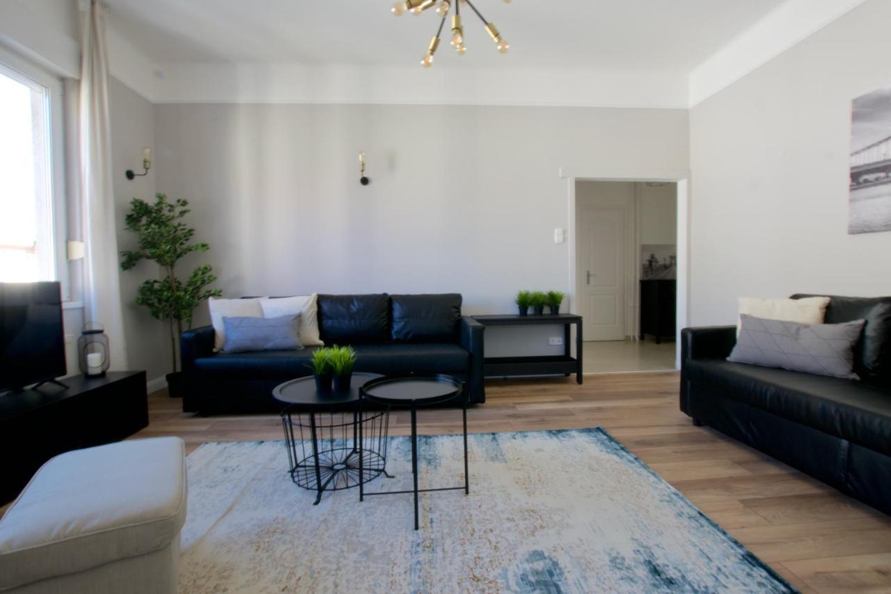 Standard Apartment By Hi5 - Tatra Street بودابست المظهر الخارجي الصورة