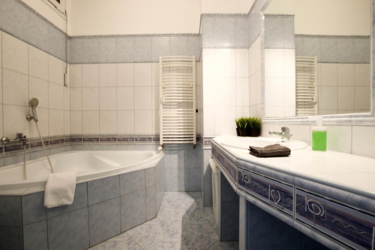 Standard Apartment By Hi5 - Tatra Street بودابست المظهر الخارجي الصورة