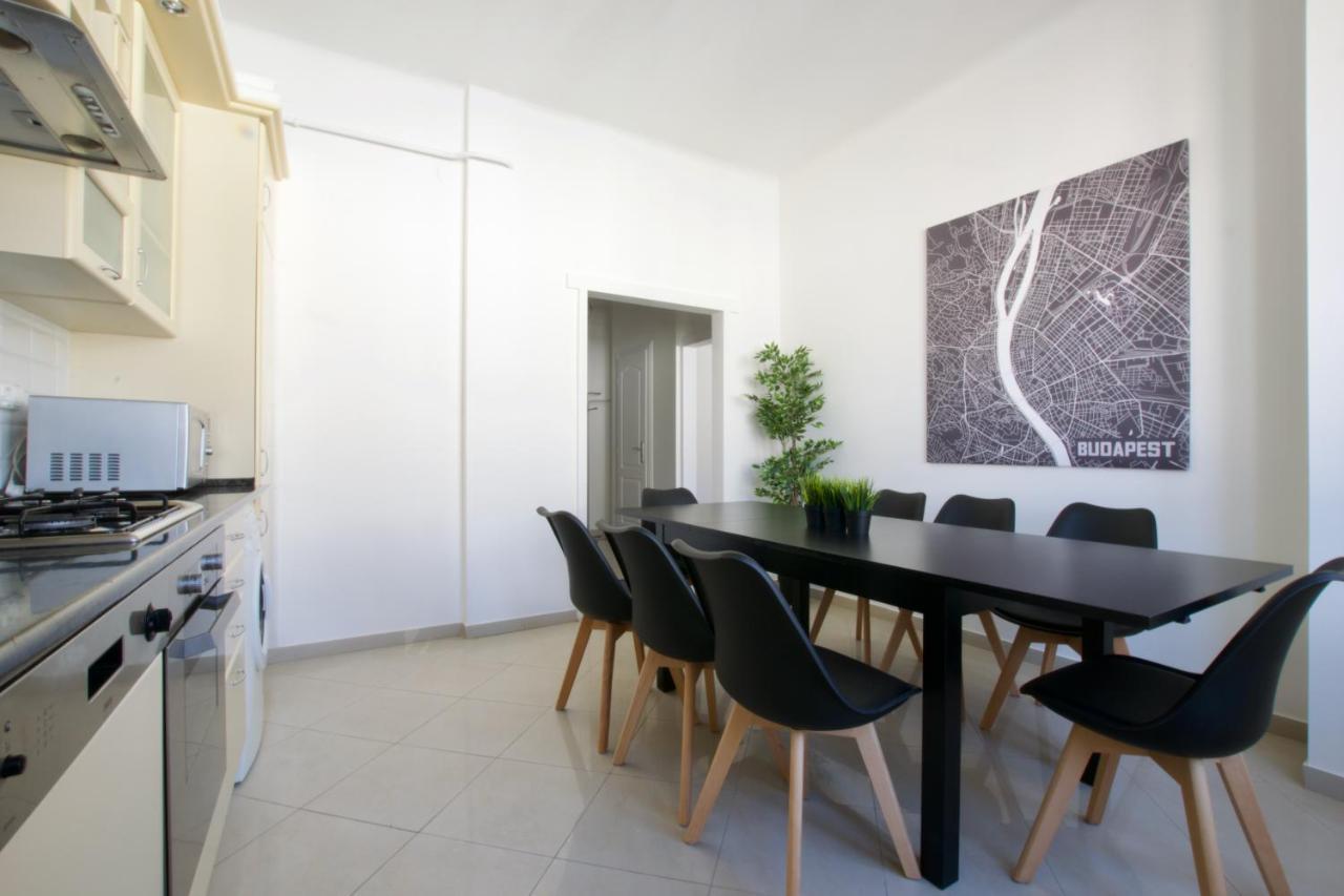 Standard Apartment By Hi5 - Tatra Street بودابست المظهر الخارجي الصورة
