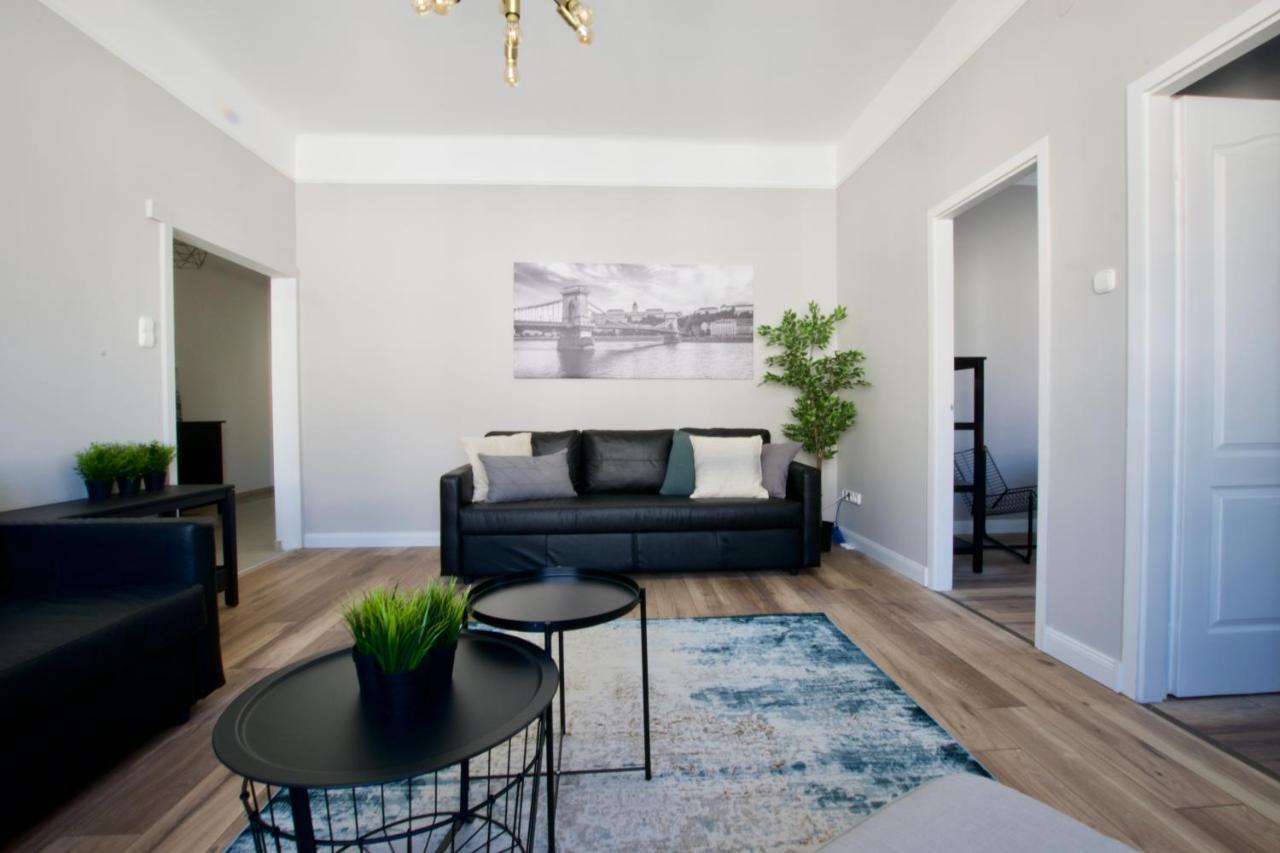 Standard Apartment By Hi5 - Tatra Street بودابست المظهر الخارجي الصورة